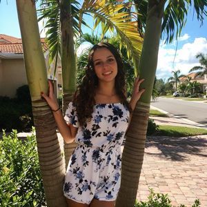 Meet your Posher, Jenna